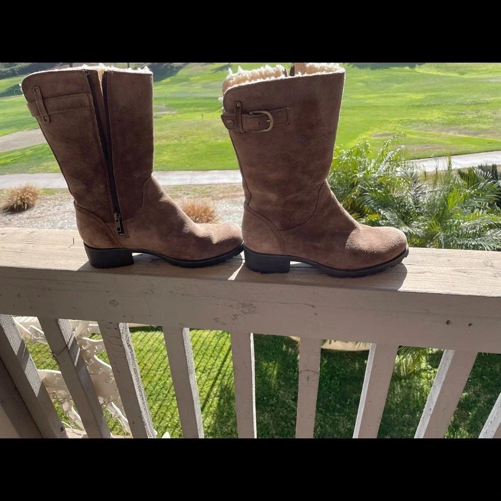 Used once. Ugg Maddison 1912 Boots sz 9.5M - Picture 4 of 10